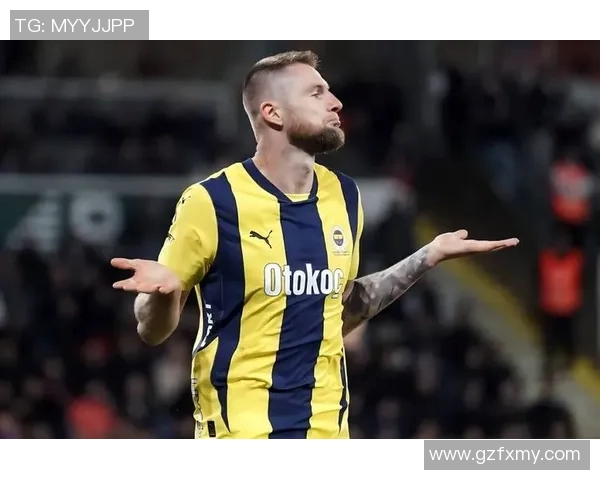 费内巴切与迪纳摩激战正酣谁能在这场对决中笑到最后